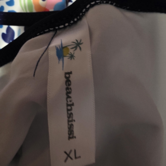 Floral and Navy Bikini Set - Picture 3 of 3